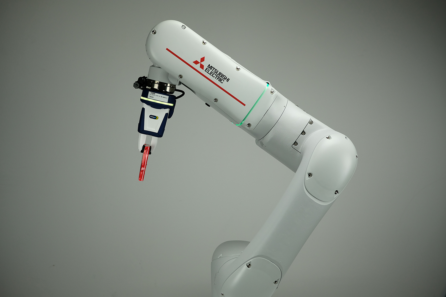 Mitsubishi Electric’s MELFA ASSISTA cobots offer not only optimised assistance for the human workforce, but also the greatest possible return on investment. Source: Mitsubishi Electric Europe B.V.