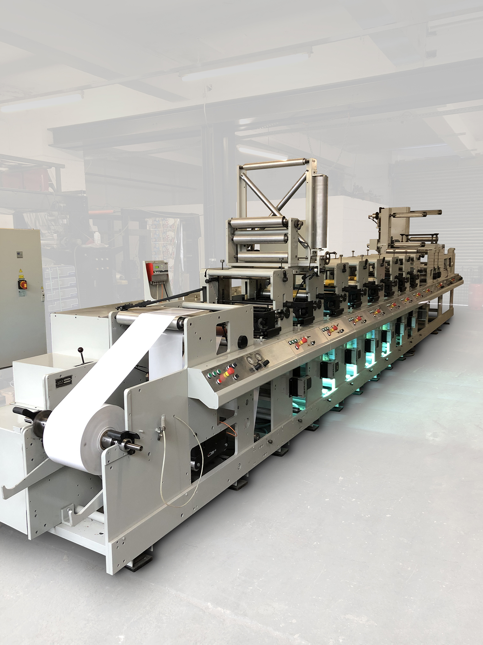 Mitsubishi Electric has helped JK Machinery Ltd upgrade the design of an automated printing machine to deliver an enhanced, futureproof and cost-effective solution to its customers. [Source: Mitsubishi Electric Europe B.V., JK Machinery Ltd]