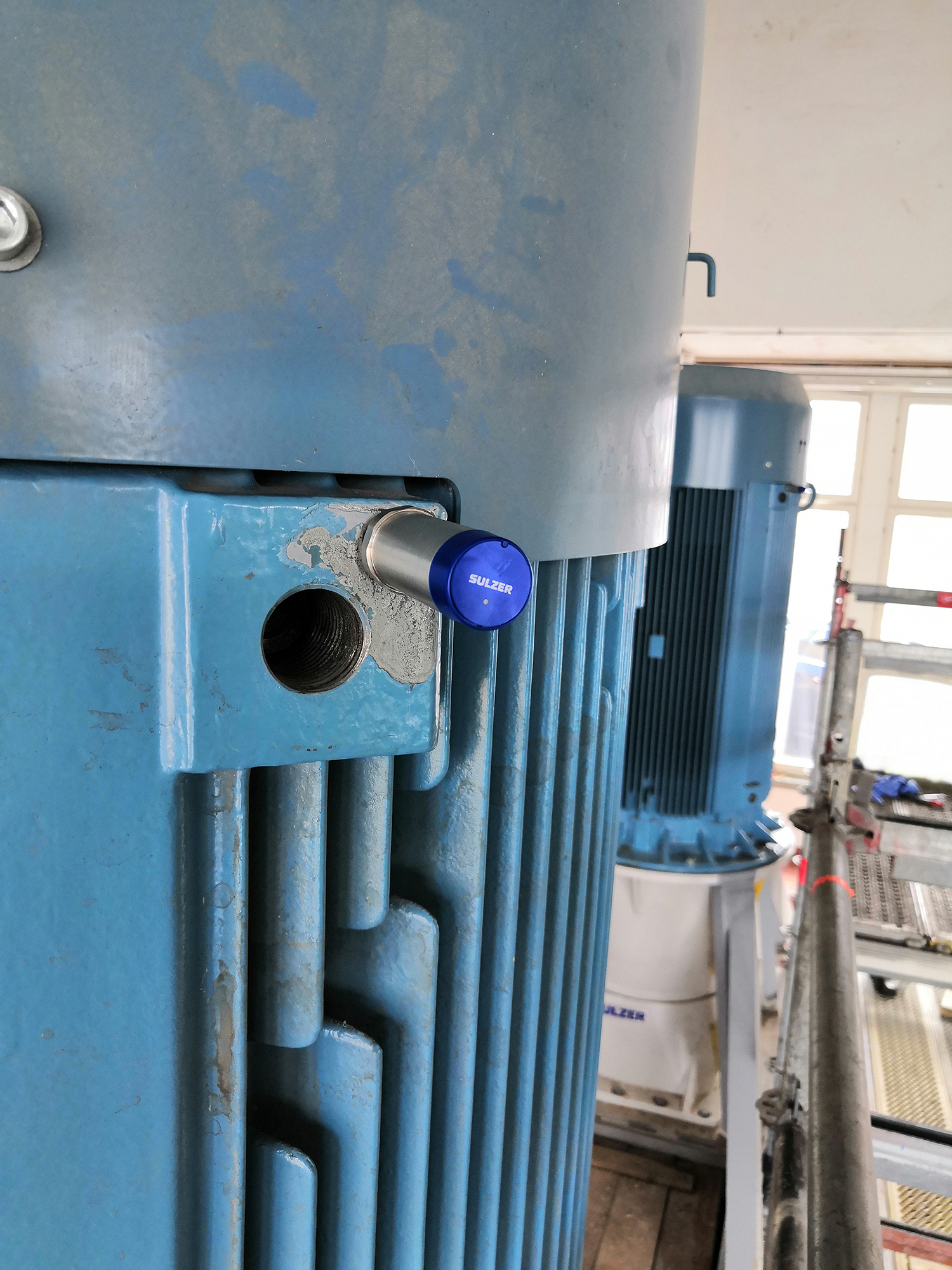 Sulzer Sense monitors the condition of two vertical pumps and motors.