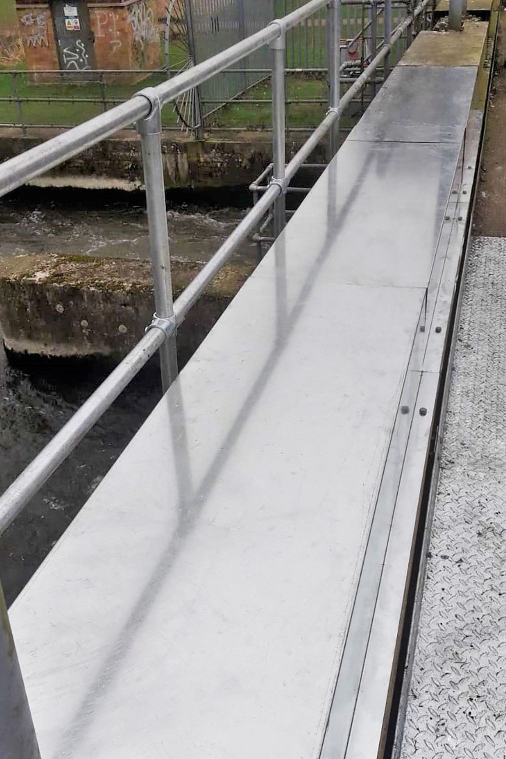 ECS fixed all affected components of Thetford Sluice No.1 gate, supporting the longevity, reliability and operational effectiveness of the now fully functional facility.