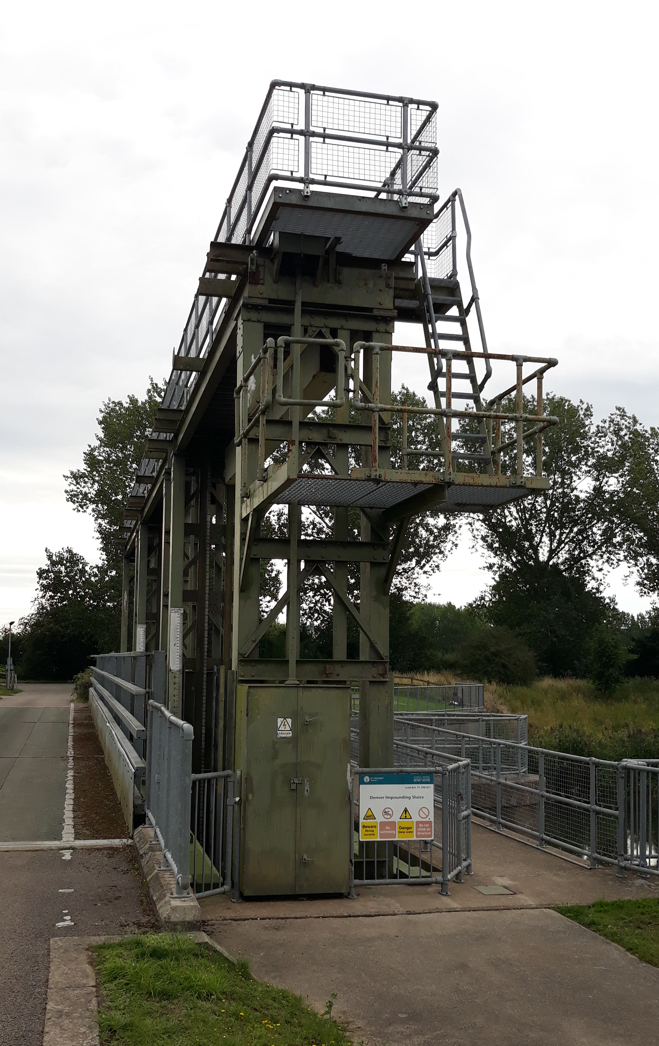 The Denver Diversion and Impounding sluice improvement works have been completed by ECS Engineering Services on behalf of the Environment Agency.