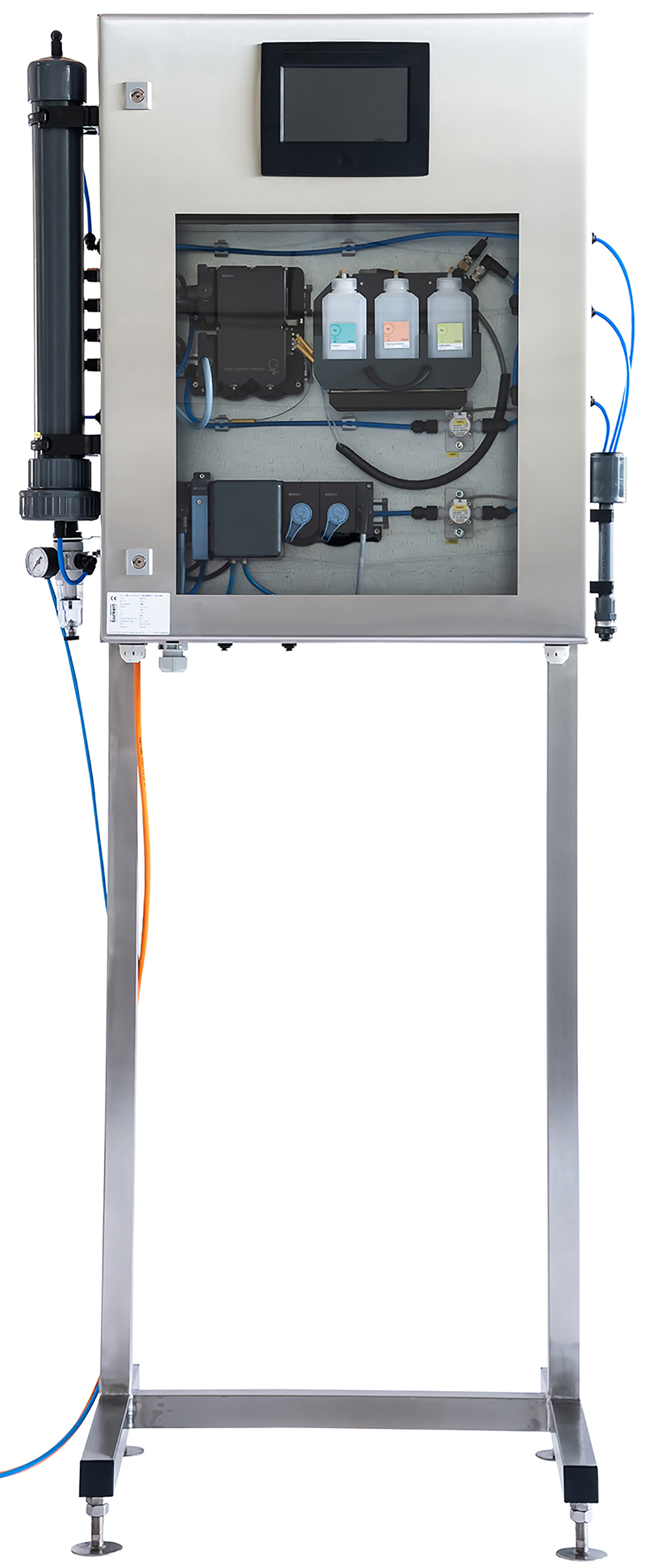 The Type 8905, equipped with the MS06 iron sensor, offers the opportunity to monitor water quality automatically in both open and closed loop applications and ensure chemical dosing and filtration processes are operating as required