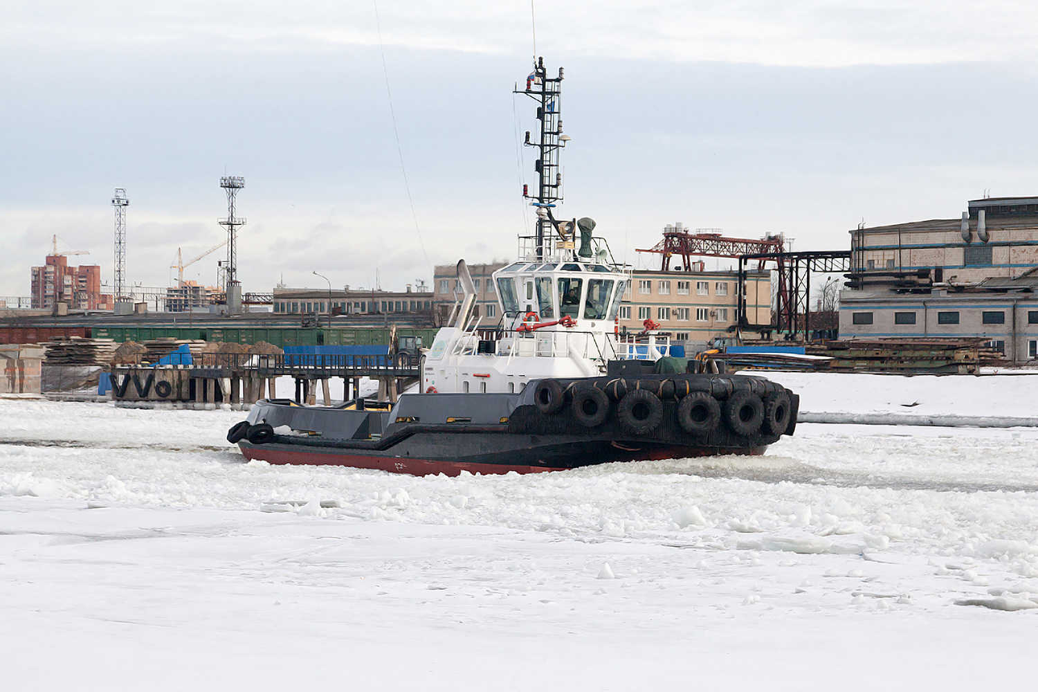 A major OEM of marine propulsion gearboxes has commissioned Twiflex to manufacture and supply a reliable locking device for use on a new ice class, ultra-shallow draft tugboat. (AdobeStock_374019034)