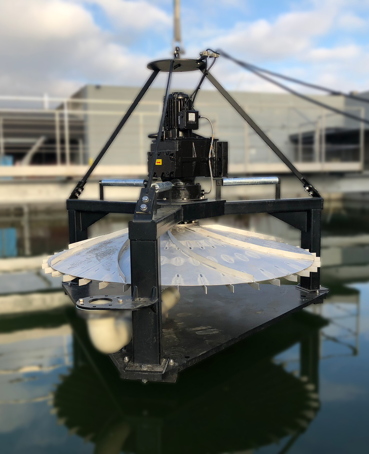 At the front of stand a 1.5 m high BG80 agitator drive will be displayed. Suitable for use at depths of up to 10 m, the unit features a specialised lm2 coating for protection and an IP68 design to combat ingress