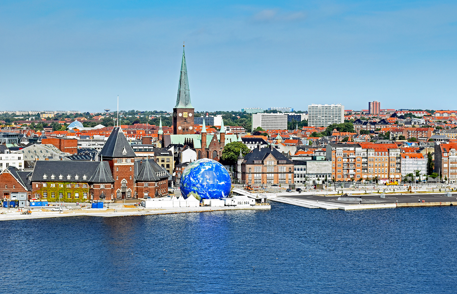 Sulzer has completed the first in a series of wastewater pumping stations for a Danish municipality. (shutterstock_686737981)