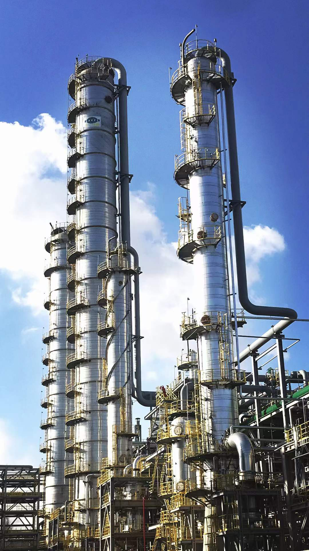 Sulzer has completed the start-up of the world’s largest facility for styrene extraction from pygas derived from naphtha cracking at Zhejiang Petroleum & Chemical Co., Ltd.’s (ZPC) integrated refining and petrochemical complex.