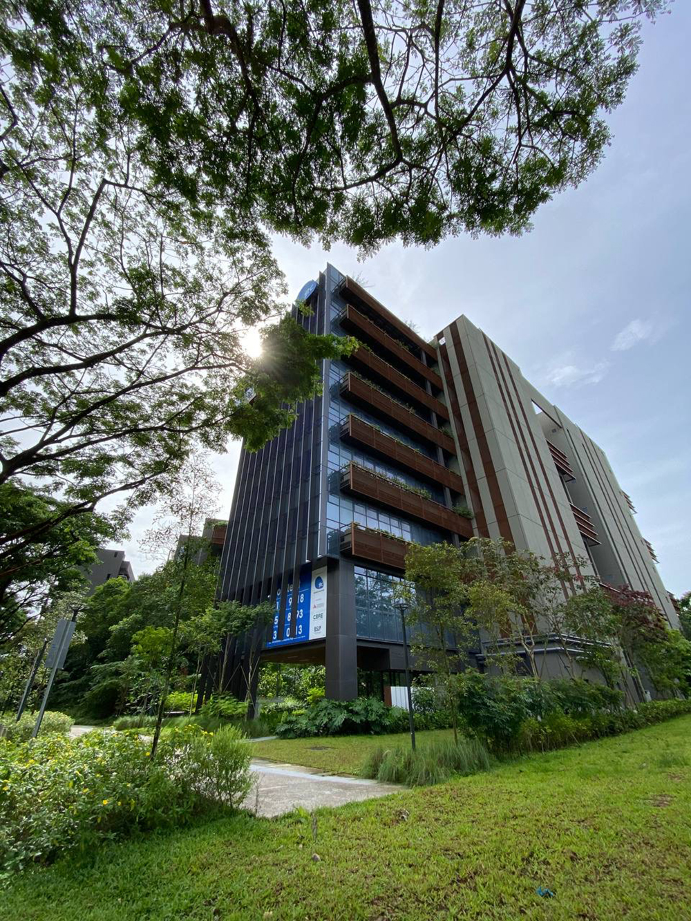 The new facility will be located at the Jurong Innovation District’s CleanTech Park, Singapore’s first eco-business park specifically designed to support clean and sustainable manufacturing and urban solutions. (Image Source: JTC Singapore)