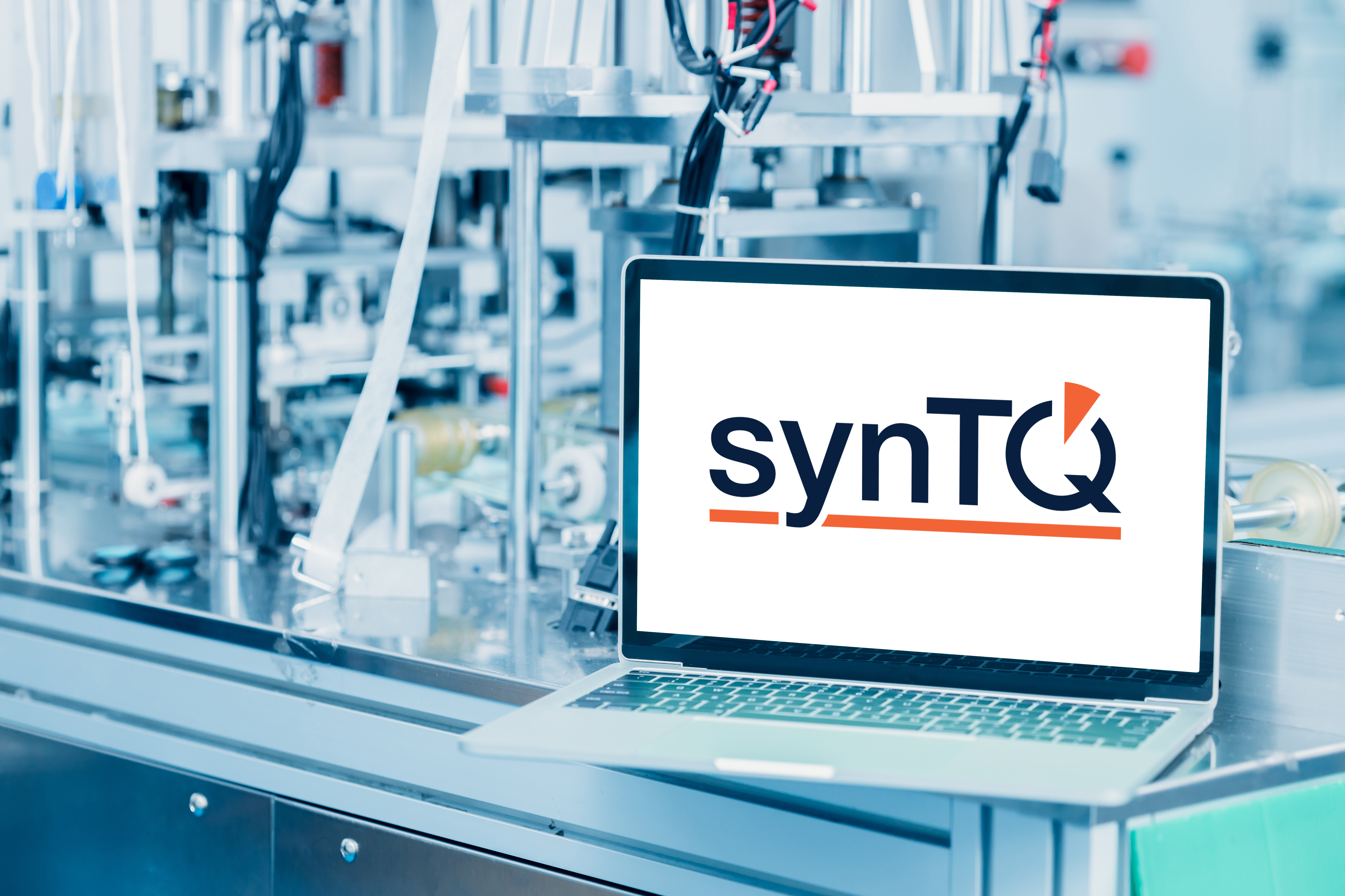 Automatisierte Laborsysteme mit I4.0-Software wie synTQ optimieren Produktqualität, Compliance und Effizienz in der Produktion.