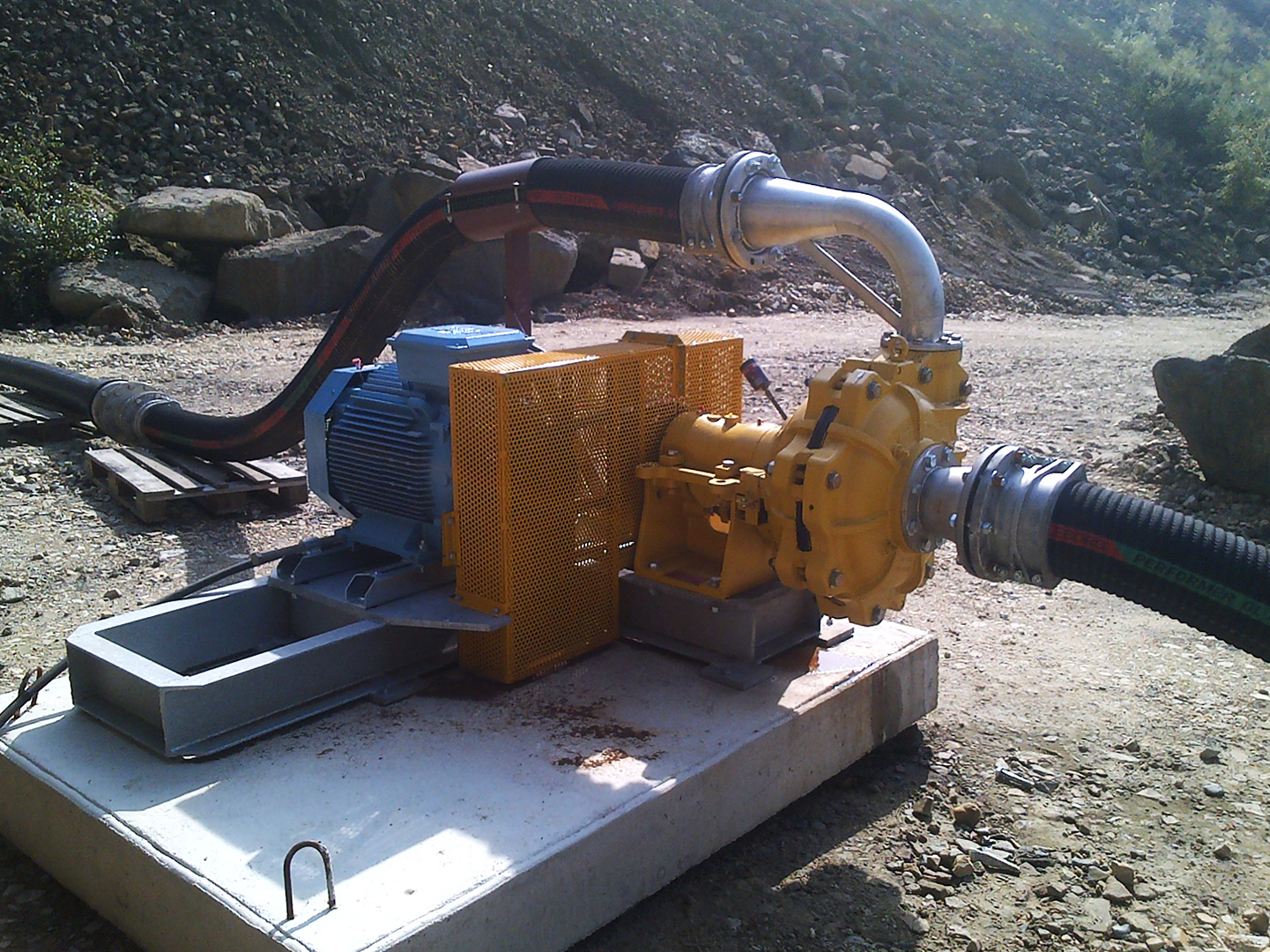 Sulzer’s extensive range of pumps includes many drainage and dewatering solutions