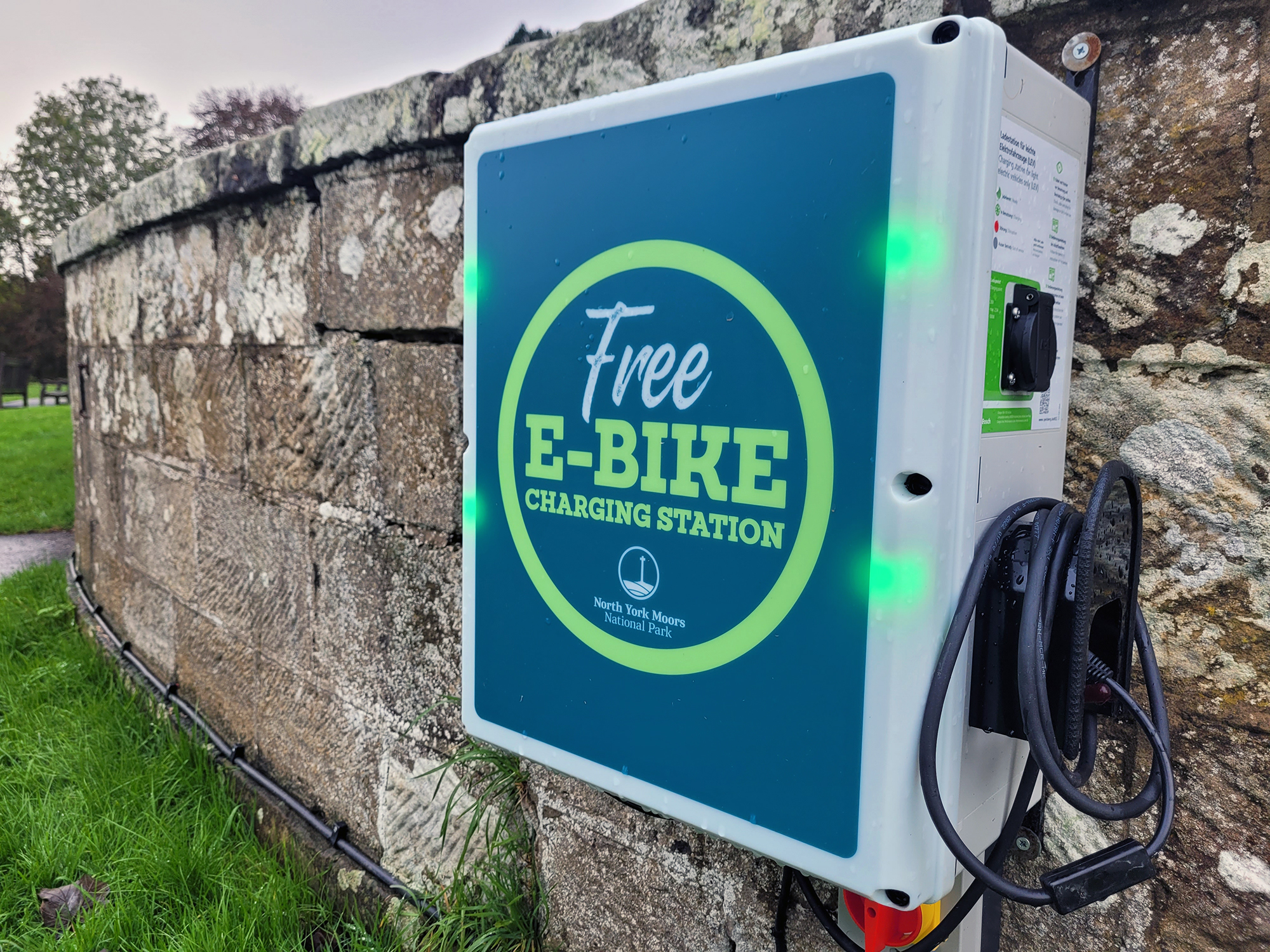 Spelsberg’s BCS Smart e-bike charging stations exemplify both technological innovation and environmental responsibility.
